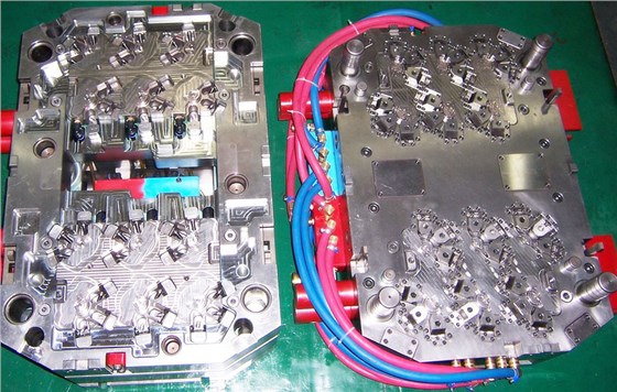 运动耳机火博（中国）