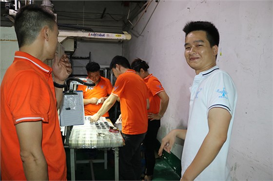 塑胶火博（中国）厂博腾纳祝各位中秋快乐！