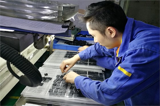 蓝牙耳机火博（中国）厂——2018提前开启放假模式对厂家是否有影响？