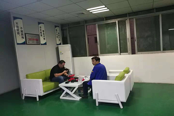 让人省心注塑火博(中国)加工厂——生产高效,配合默契 让人省心注塑火博(中国)加工厂——生产高效,配合默契