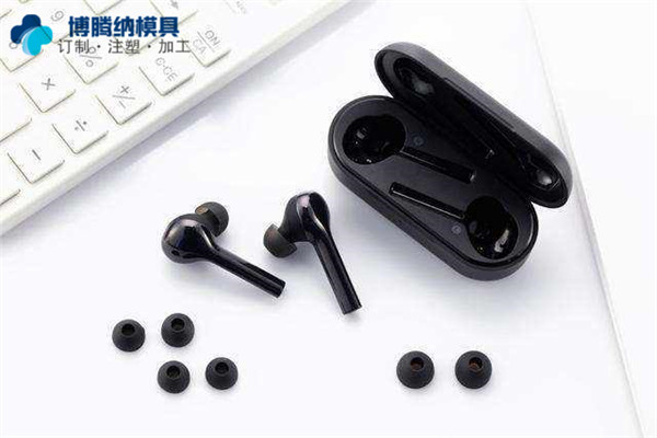 蓝牙耳机火博（中国）厂——来博腾纳为你提供专属私模定制